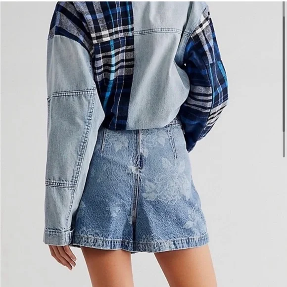 NWOT! Free People Ray Denim Floral Printed Skort size 0 - Picture 3 of 8